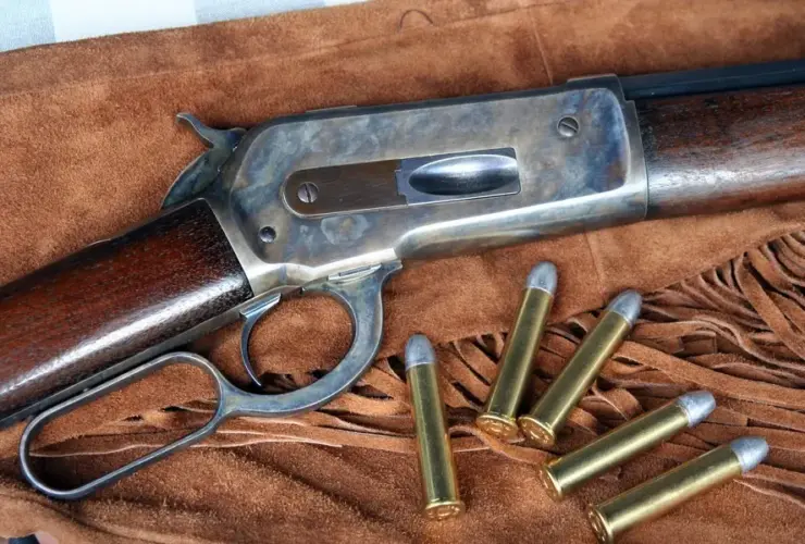 Quantos tiros tem uma Winchester 22? Descubra a capacidade e os segredos dessa lendária carabina! 42 winchester 22